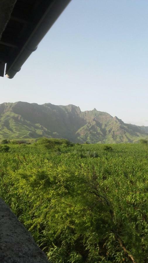 Cote De France Acomodação com café da manhã Fundura Exterior foto